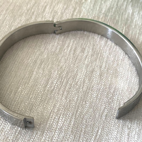 Roman Numeral bracelet - Picture 2 of 3